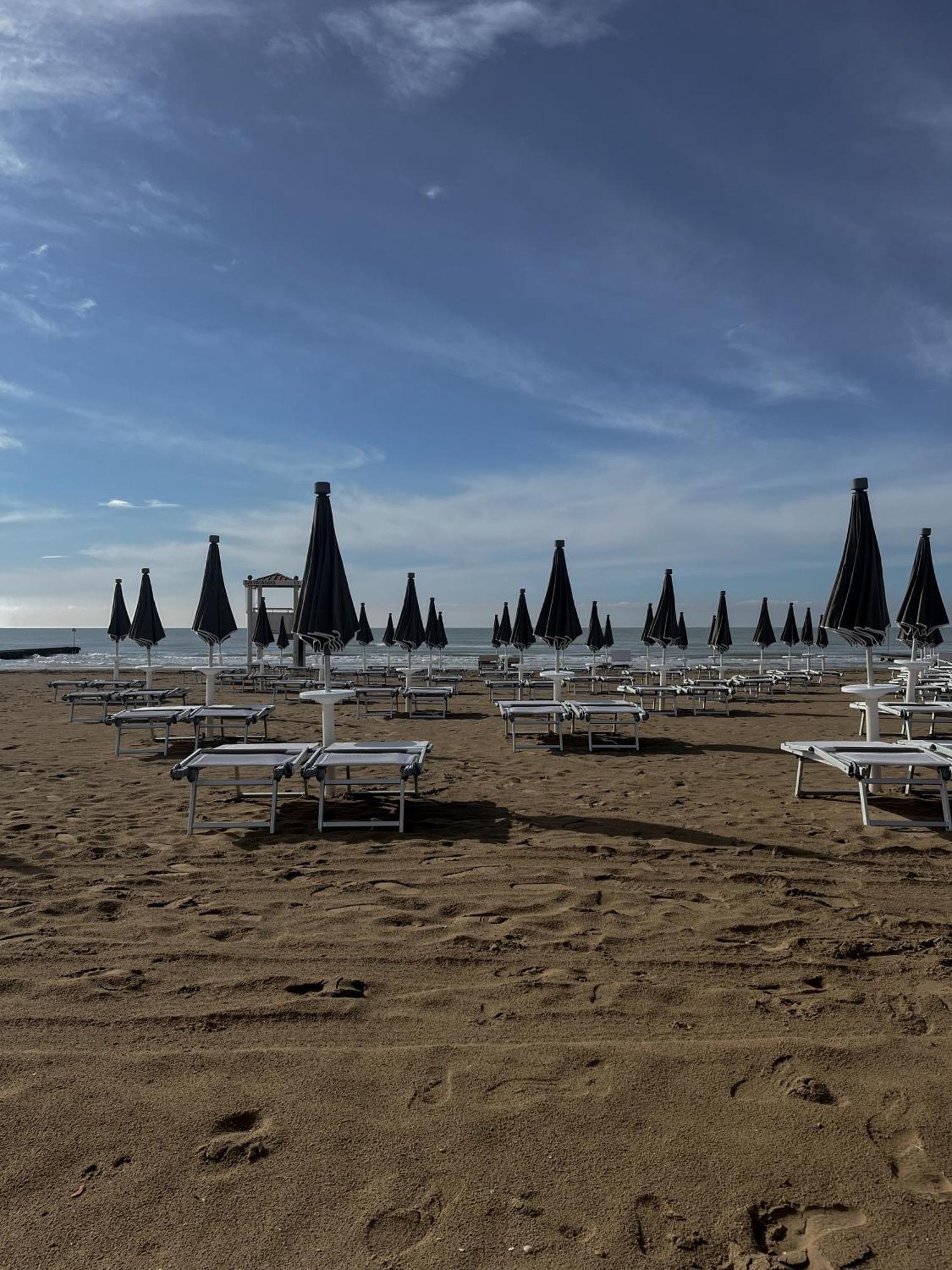 Apartment Luma With Pool Lido di Jesolo Exterior photo
